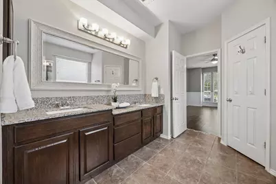 9004 Regal Oaks Drive, McKinney, TX 75072 - Photo 17