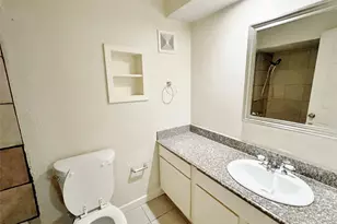 725 Cain St, Lake Dallas, TX 75065 - Photo 7