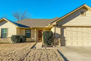 1306 Laredo Dr, Granbury, TX 76048 - Photo 1
