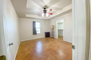 1306 Laredo Dr, Granbury, TX 76048 - Photo 17