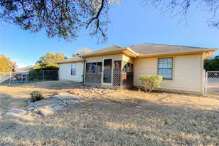 1306 Laredo Dr, Granbury, TX 76048 - Photo 29