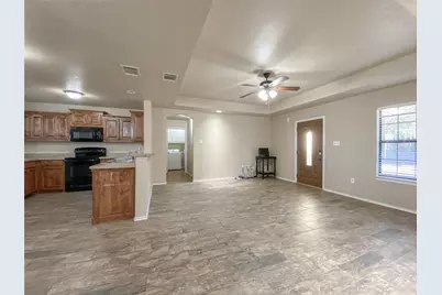 1306 Laredo Drive, Granbury, TX 76048 - Photo 9