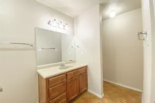 1306 Laredo Dr, Granbury, TX 76048 - Photo 19