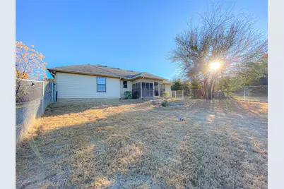 1306 Laredo Drive, Granbury, TX 76048 - Photo 27