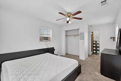 2422 Lakeshore Drive, Grand Prairie, TX 75051 - Photo 19