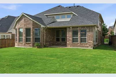 7452 Reverchon Drive, Irving, TX 75063 - Photo 35