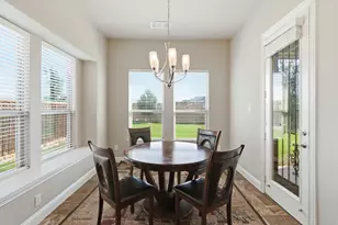 7452 Reverchon Dr, Irving, TX 75063 - Photo 15