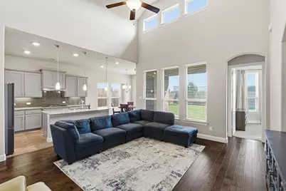 7452 Reverchon Drive, Irving, TX 75063 - Photo 19