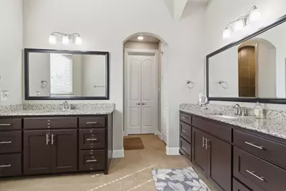 7452 Reverchon Drive, Irving, TX 75063 - Photo 23