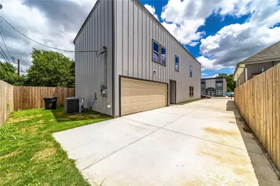 1426 Evans Avenue, Fort Worth, TX 76104 - Photo 29