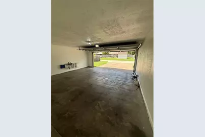 2117 Wellington Drive, Grand Prairie, TX 75051 - Photo 13