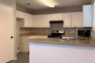 516 Lone Star St, Joshua, TX 76058 - Photo 3