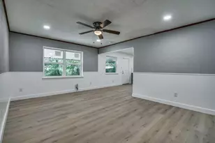 822 Milky Way, Garland, TX 75040 - Photo 5