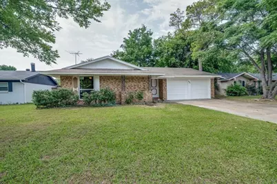 822 Milky Way, Garland, TX 75040 - Photo 3