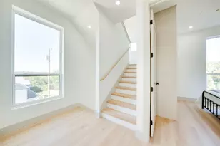 512 N Lancaster St, Dallas, TX 75203 - Photo 29