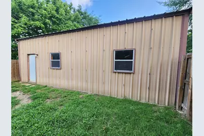 211 Betts Drive, Lindale, TX 75771 - Photo 17