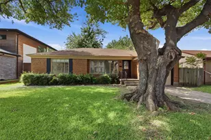 3884 Van Ness Ln, Dallas, TX 75220 - Photo 3