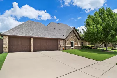 7901 Bentley Drive, North Richland Hills, TX 76182 - Photo 39