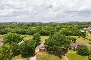 1905 Wedgewood Dr, Grand Prairie, TX 75050 - Photo 29