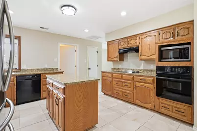1905 Wedgewood Drive, Grand Prairie, TX 75050 - Photo 9