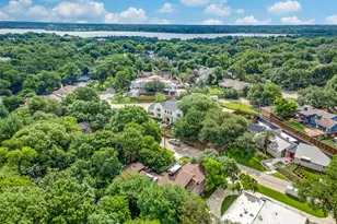 6933 Delrose Dr, Dallas, TX 75214 - Photo 39