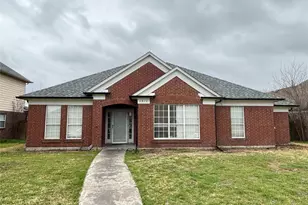 2812 Clearmeadow Dr, Mesquite, TX 75181 - Photo 1
