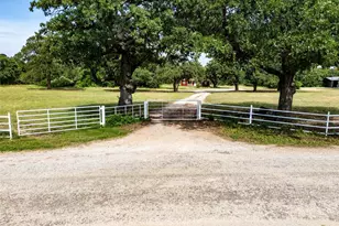 390 County Rd 1475 Rd, Chico, TX 76431 - Photo 1