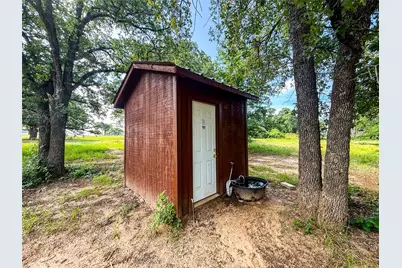 390 County Rd 1475 Road, Chico, TX 76431 - Photo 23