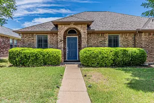 108 Oak Hollow Ln, Red Oak, TX 75154 - Photo 3