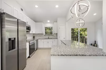 707 W Red Bird Lane, Dallas, TX 75232 - Photo 9