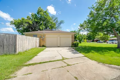 601 Perry Drive, White Settlement, TX 76108 - Photo 3