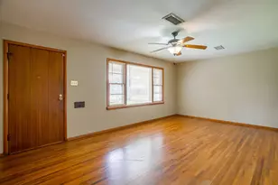 601 Perry Dr, White Settlement, TX 76108 - Photo 5