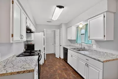 2128 Turf Club Drive, Arlington, TX 76017 - Photo 5