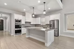584 Meandering Ln, Frisco, TX 75033 - Photo 9