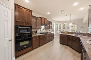 8113 Hickory Upland Dr, Fort Worth, TX 76131 - Photo 15