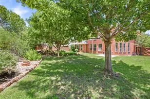 8113 Hickory Upland Dr, Fort Worth, TX 76131 - Photo 3