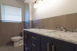 9111 Fairhaven Ln, Dallas, TX 75227 - Photo 11