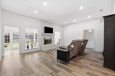 490 Spruce Drive, Highland Village, TX 75077 - Photo 5