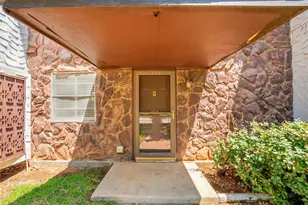 1719 E Grauwyler Rd, Irving, TX 75061 - Photo 5