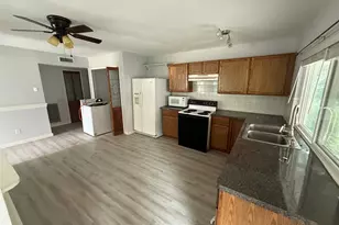 3138 Abbey Rd, Carrollton, TX 75007 - Photo 7