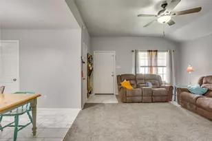 1916 SE 14th St, Mineral Wells, TX 76067 - Photo 3