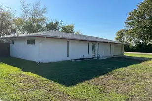110 Circle Dr, Point, TX 75472 - Photo 5