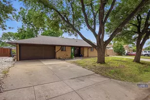 6812 Treehaven Rd, Fort Worth, TX 76116 - Photo 3