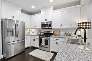 2204 Russells Wy, McKinney, TX 75070 - Photo 11