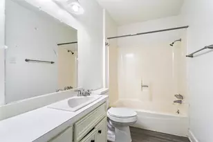 2228 Aberdeen Dr, Tyler, TX 75703 - Photo 13