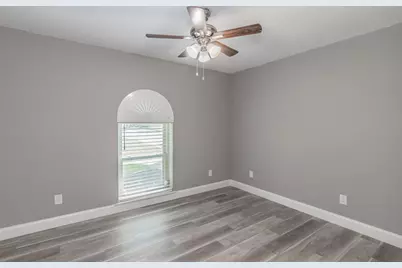 2013 Memphis Drive, Bedford, TX 76022 - Photo 9