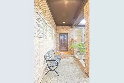 3217 Squireswood Drive, Carrollton, TX 75006 - Photo 3
