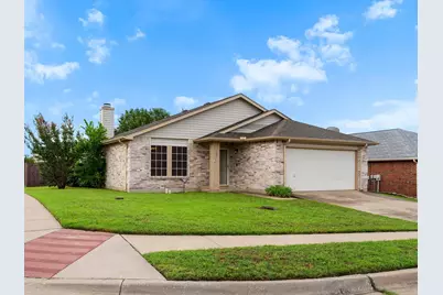 5201 Royal Birkdale Drive, Fort Worth, TX 76135 - Photo 1