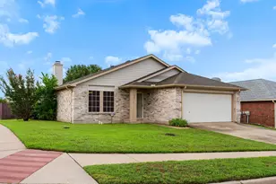 5201 Royal Birkdale Dr, Fort Worth, TX 76135 - Photo 1