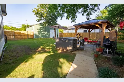 611 Grayson Street, Nocona, TX 76255 - Photo 31